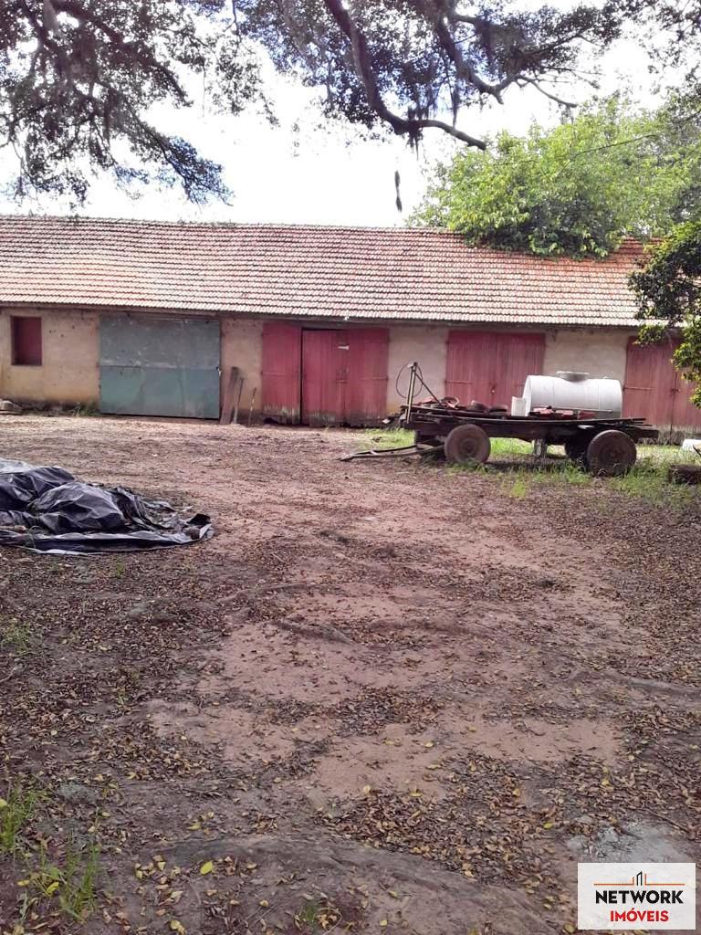 ÁREA DE TERRAS ART1207477