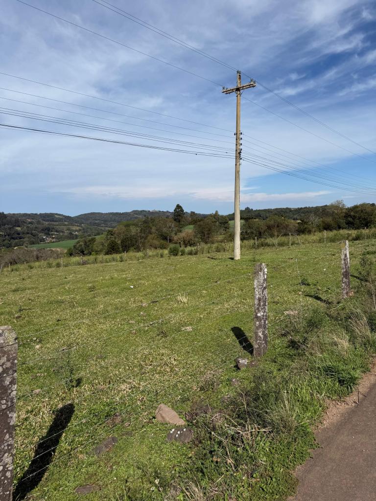 ÁREA DE TERRAS ART1328673