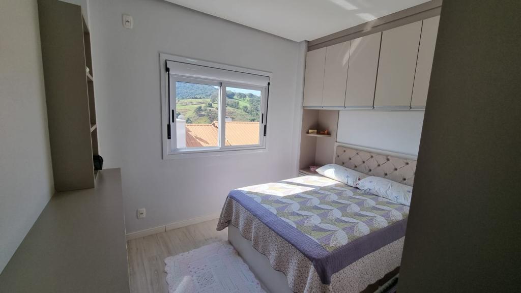 APARTAMENTO SEMI MOBILIADO APS1328555