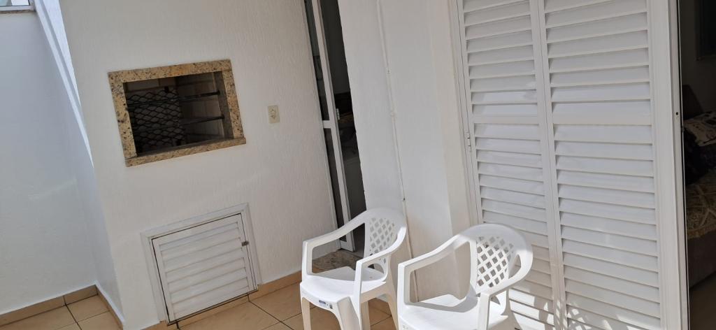 APARTAMENTO SEMI MOBILIADO APS1328596