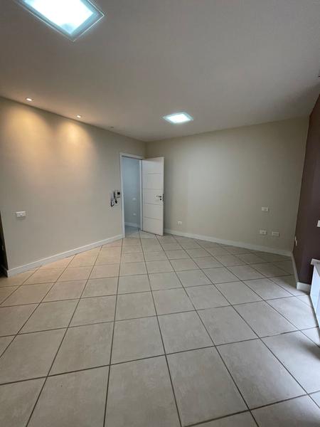 SALA COMERCIAL SAC55013G