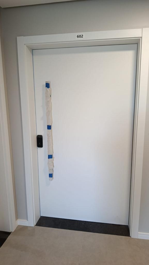APARTAMENTO SEMI MOBILIADO APS1329725