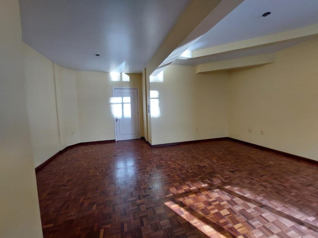 SALA COMERCIAL SUPERIOR,  SCS1329361