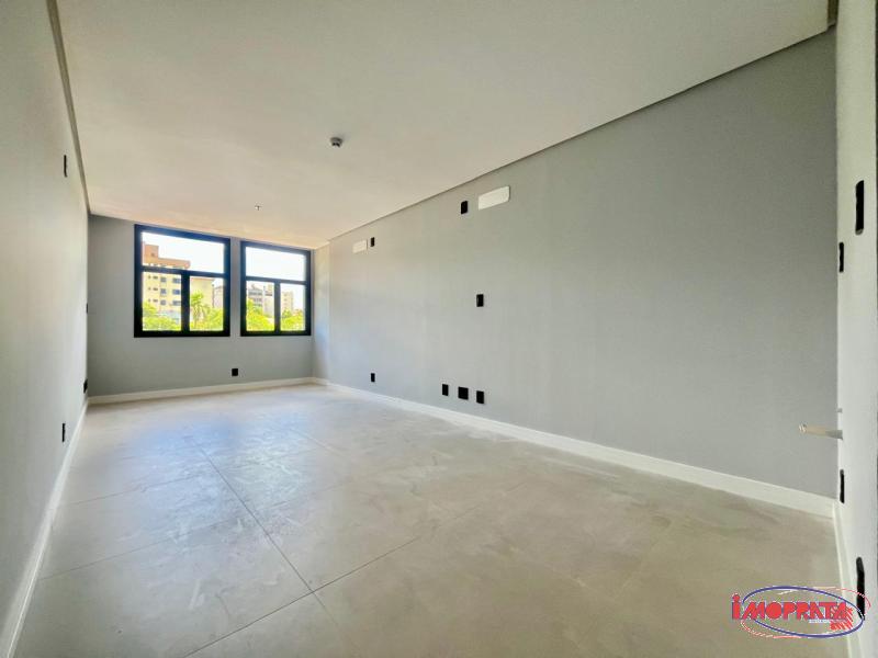 SALA COMERCIAL SUPERIOR