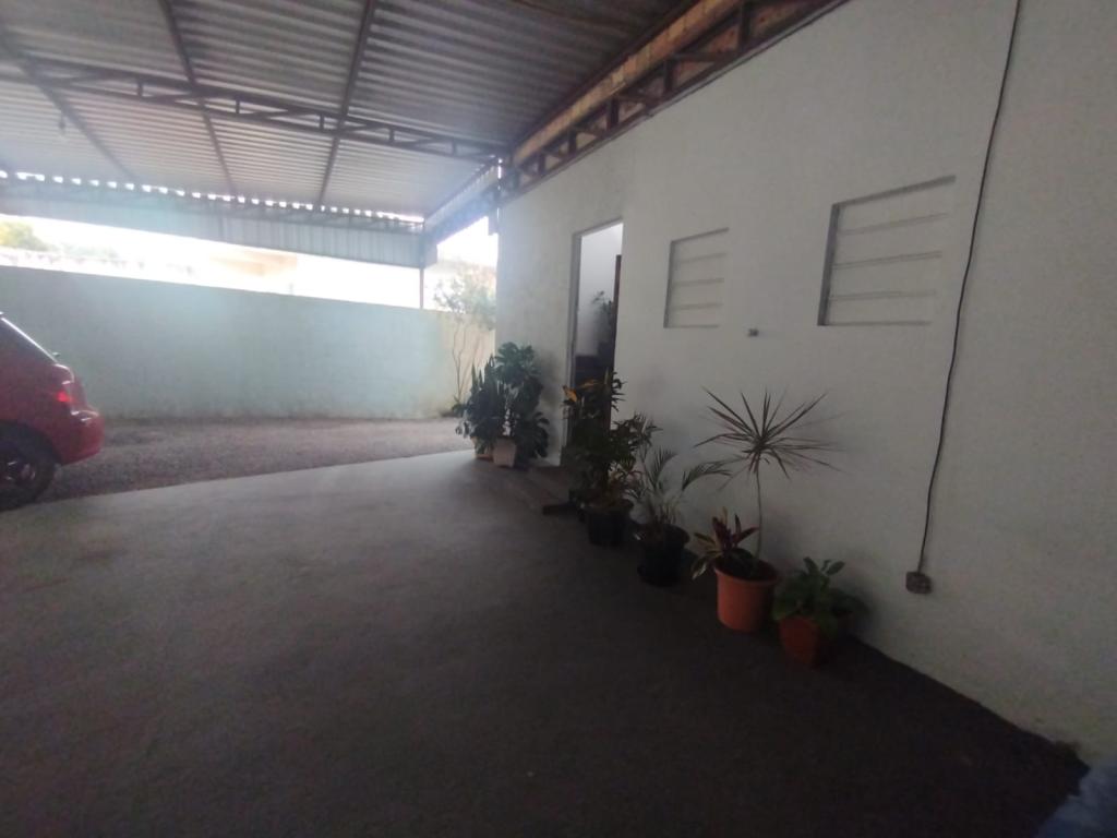 PRÉDIO COMERCIAL E RESIDENCIAL PCR52491G
